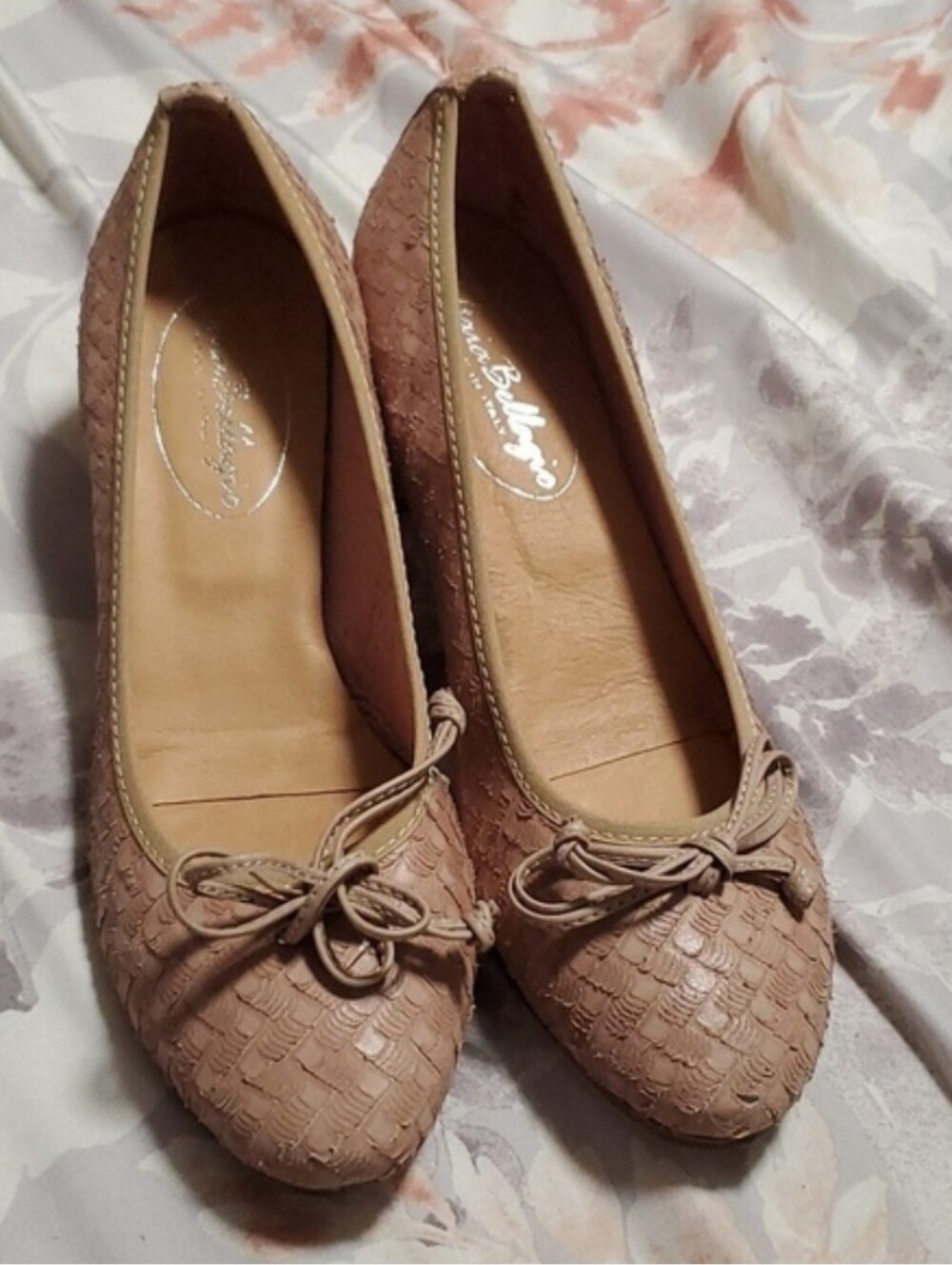 Gaia Bellagio Textured Ballet Flat Women Shoes in Light Pink - Casual Bow Detail